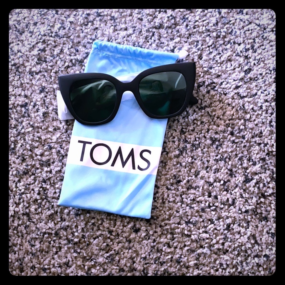Toms cat eye sunglasses